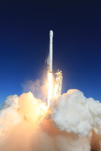 航天梦绘画获奖作品，探索宇宙的无限可能  第1张